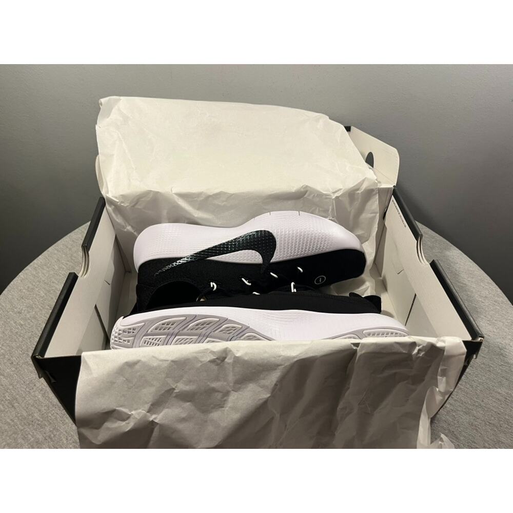 Nike Lebron TR 1 Men's Size 10 Black White Training Athletic Shoes FJ6151-007 - Picture 12 of 12